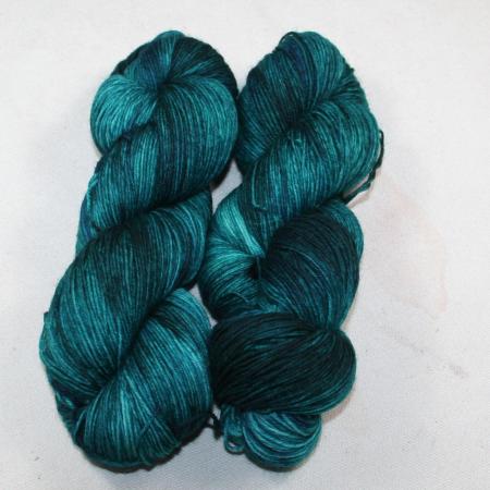 Handgefärbte Sockenwolle