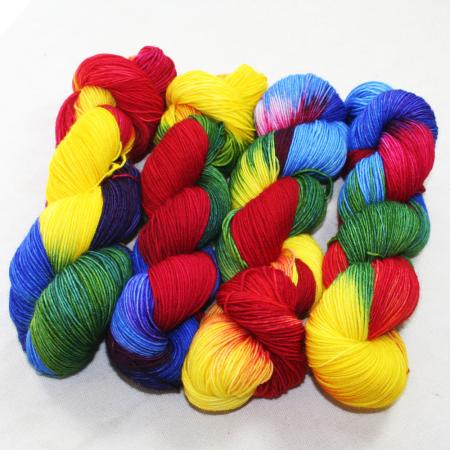 Handgefärbte Sockenwolle